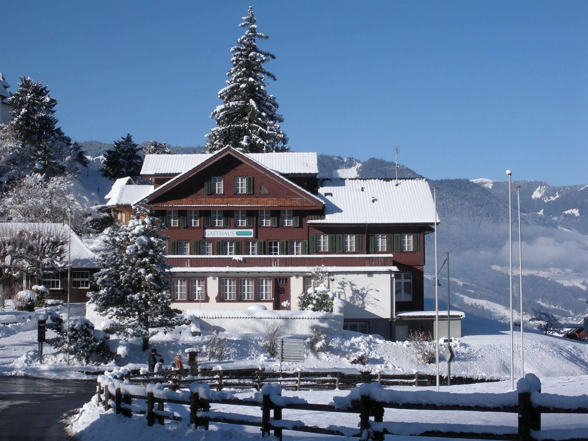 Hôtel Gasthaus Paxmontana à Sachseln Extérieur photo